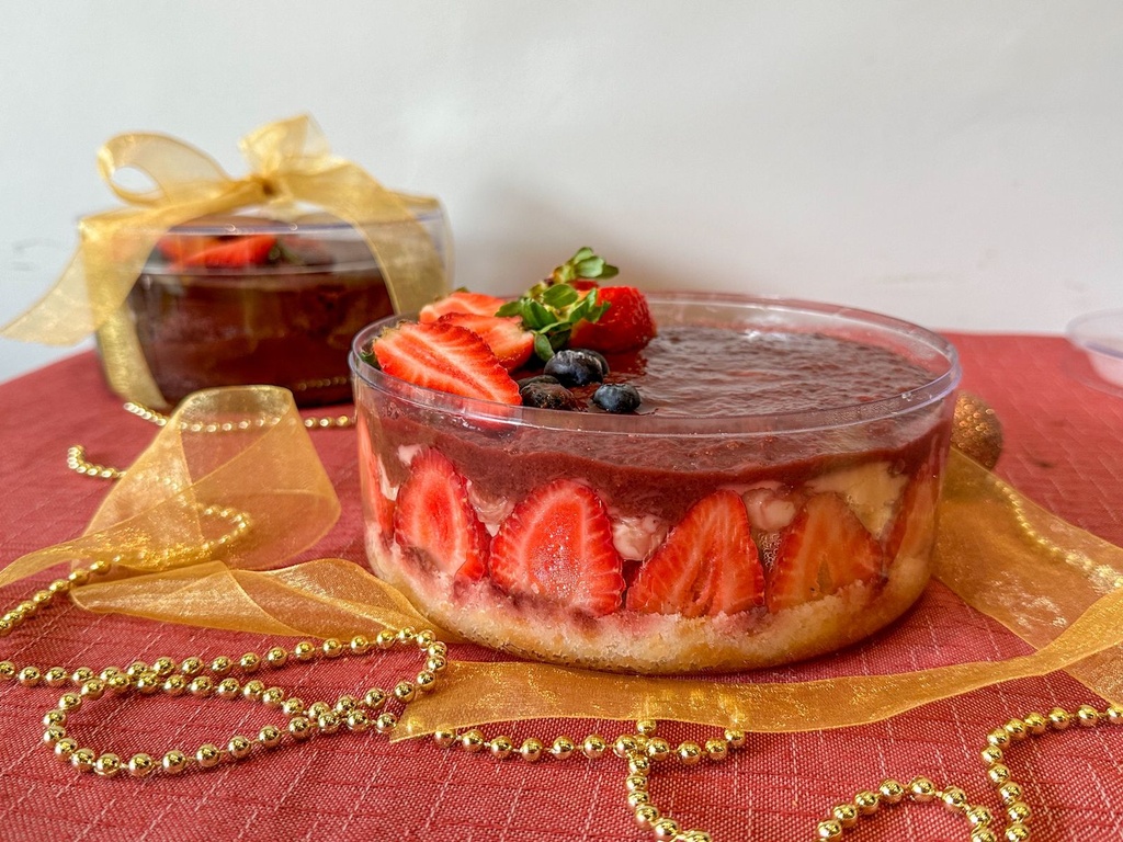 Torta de Morango Fraisier (Cake Box)